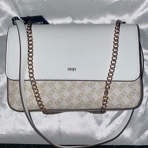 NWT Dkny Sina shoulder/crossbody flap purse. White and gold